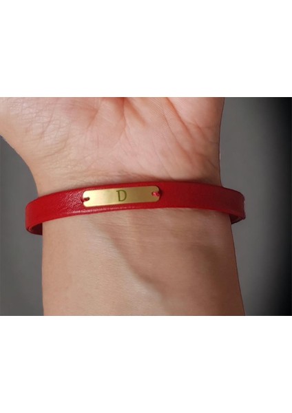 14 Ayar Plakalı Altın D Harfine Özel Dikdörtgen Motifli Kırmızı Derili Hediye BILEKLIK-548HARF fiyatları