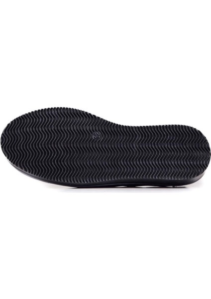 Siyah Rugan Erkek Çocuk Ayakkabı 612.3050 fırsatları