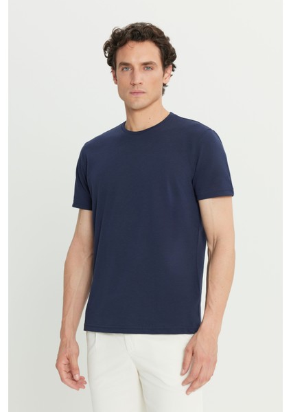 Pamuklu Slim Fit Dar Kesim Bisiklet Yaka Tişört modelleri