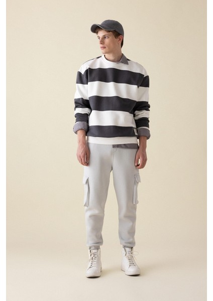 Regular Fit Jogger Eşofman Altı Kargo Cepli Basic Düz Beli Bağcıklı Lastikli Paça Y5533AZ24AU modelleri