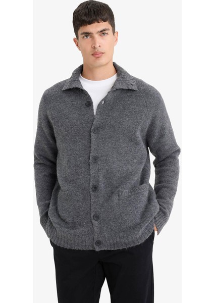 Standart Fit Balıkçı Yaka Düğmeli Cepli Triko Hırka E8396AX25CW modelleri