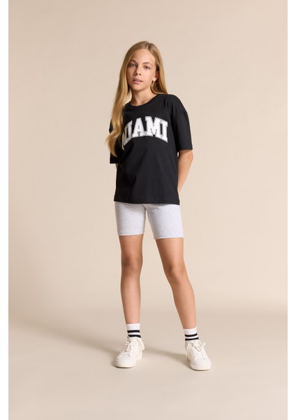 Kız Çocuk Relax Fit Bisiklet Yaka Baskılı Kısa Kollu Tişört E6492A825AU fiyatları