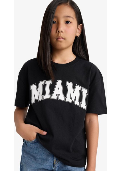 Kız Çocuk Relax Fit Bisiklet Yaka Baskılı Kısa Kollu Tişört E6492A825AU modelleri