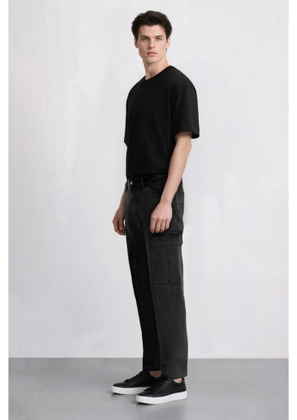 %100 Pamuk Relax Fit Rahat Kesim Düz Paça Kargo Cepli Jean Pantolon F2372AX25SP fiyatları