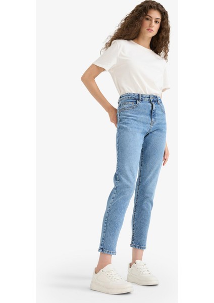 Comfort Mom Yüksek Bel Bilek Boy Jean Yıkamalı Pantolon E9161AX25AU modelleri