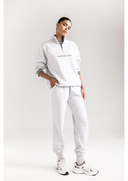 Fit Sporcu Jogger Eşofman Altı Standart Fit Standart Boy Beli Paçası Lastikli Cepli Bağcıklı D1706AX24AU modelleri