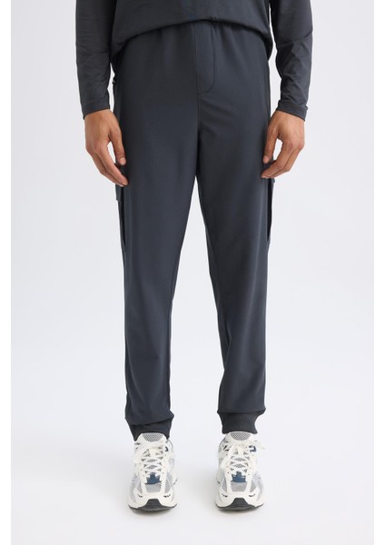 Fit Sporcu Jogger Eşofman Altı Standart Fit Beli Bağcıklı Basic Düz Lastikli Paça Cepli D1901AX24AU fırsatları