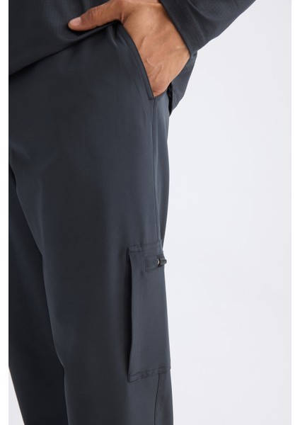 Fit Sporcu Jogger Eşofman Altı Standart Fit Beli Bağcıklı Basic Düz Lastikli Paça Cepli D1901AX24AU indirimleri
