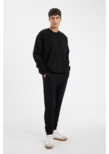 Jogger Eşofman Altı Standart Fit Basic Düz Beli Bağcıklı Lastikli Paça Cepli A6468AX24AU modelleri