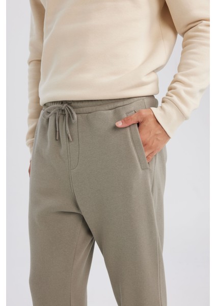 Jogger Eşofman Altı Standart Fit Basic Düz Beli Bağcıklı Lastikli Paça Cepli A6468AX24AU