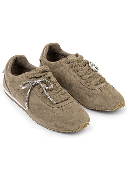 Kontrast Fiyonk Aksesuarlı Sneaker TW6250062007074 modelleri