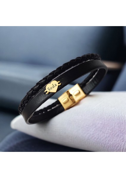 Altın Plakalı 14 Ayar Seda Ismine Özel Kalp Motifli Hakiki Siyah Derili Hediye BILEKLIK-549ISIM