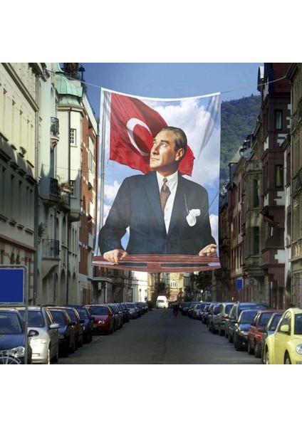 Göğe Bakan Ay Yıldızlı Sivil Atatürk Poster Cephe Bayrak - Okul - Kutlama - Anı -4x6 Metre