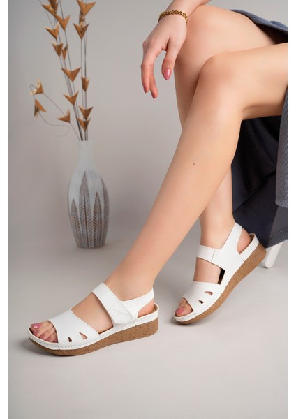 Gloria Anatomik Kadın Sandalet Ortopedik Bantlı Beyaz Malzeme ile Rahat Kullanım modelleri
