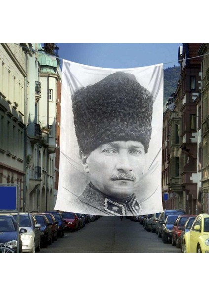 Kalpaklı Gazi Mustafa Kemal Atatürk Dış Cephe Poster Bayrağı -600X900CM