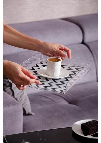 Line Zigzag Pleksi Tepsi M – 31X23 cm