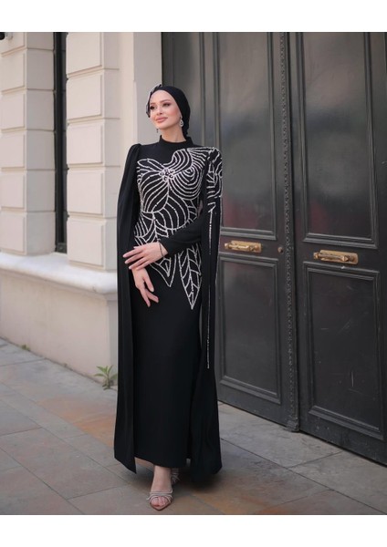 Krep Kumaş Pelerin Detaylı Yapıştırma Taş Aksesuar Astarlı Dört Mevsim Tesettür Abiye Elbise modelleri