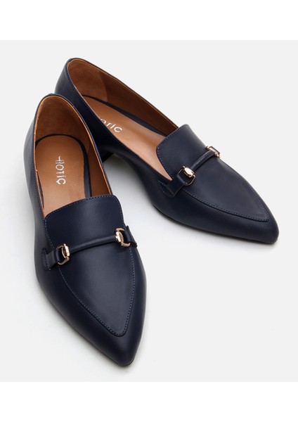 01AYH290820A680 Deri Lacivert Kadın Loafer modelleri