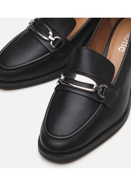 01AYH291040A100 HAKIKI Deri Siyah Kadın Loafer fırsatları