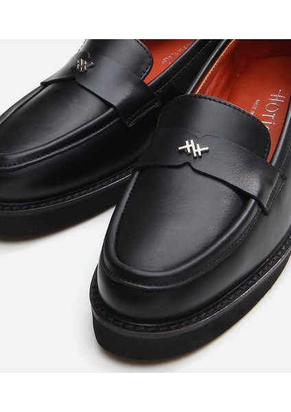 01Ayh291760A100 Deri Siyah Kadın Loafer fırsatları