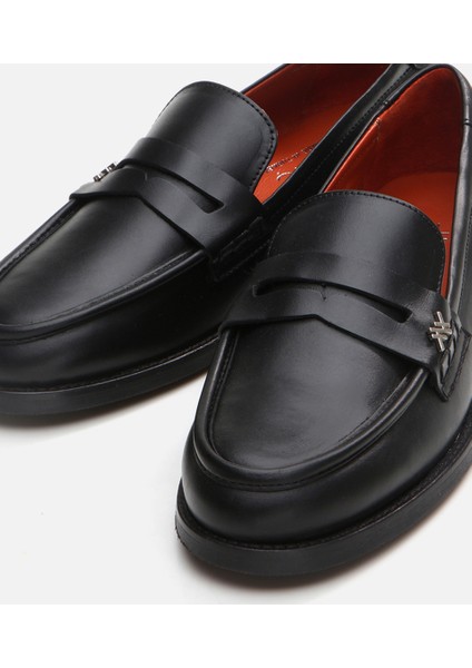01Ayh291710A100 Deri Siyah Kadın Loafer fırsatları