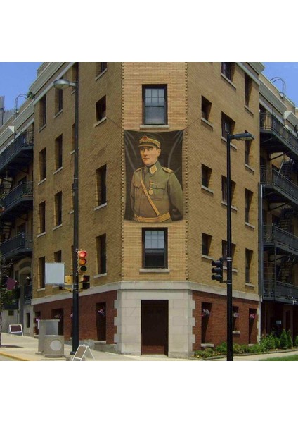 Üniformalı Gazi Mustafa Kemal Atatürk Poster Cephe Bayrak 200X300CM -2x3 Metre