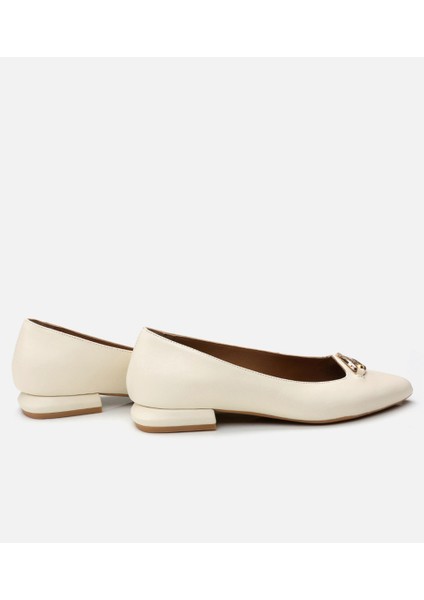 01AYH296660A400 Deri Kemik Kadın Babet fırsatları