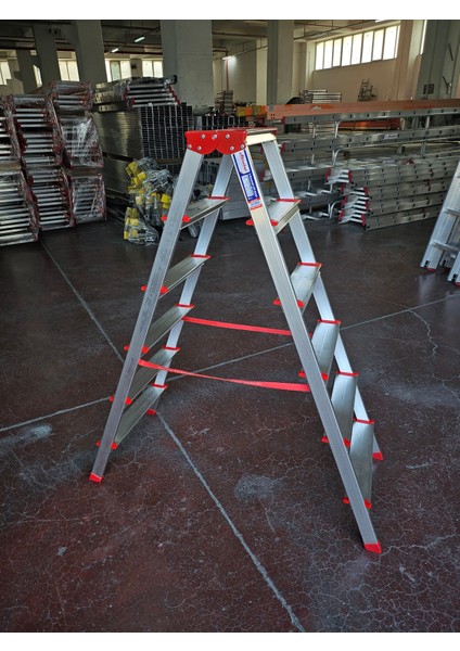 6 Basamaklı Çift Çıkışlı Merdiven