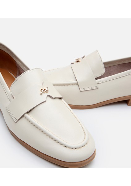 01AYH303980A400 Deri Ekru Kadın Loafer fırsatları
