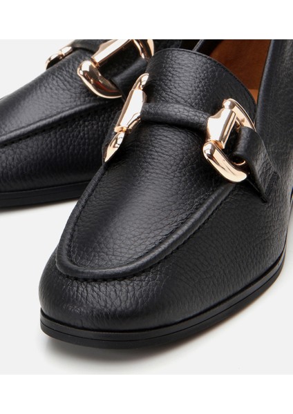 01AYH303940A100 Deri Siyah Kadın Tokalı Loafer modelleri