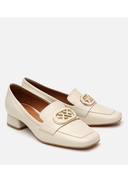 01ayh304000a400 Kadın Deri Ekru Tokalı Kalın Topuklu Klasik Loafer fiyatları