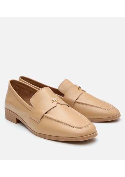01AYH303980A330 KADIN Deri Bej Logo Detaylı Loafer fiyatları