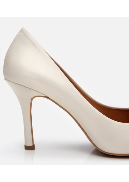 01AYH304180A400 Deri Ekru Kadın Stiletto modelleri