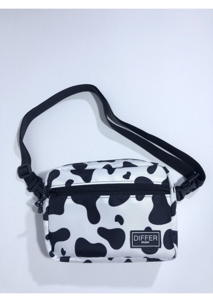 Inek Desenli Beyaz Bel ve Omuz Çantası, Şık ve Kullanışlı Aksesuar fiyatları