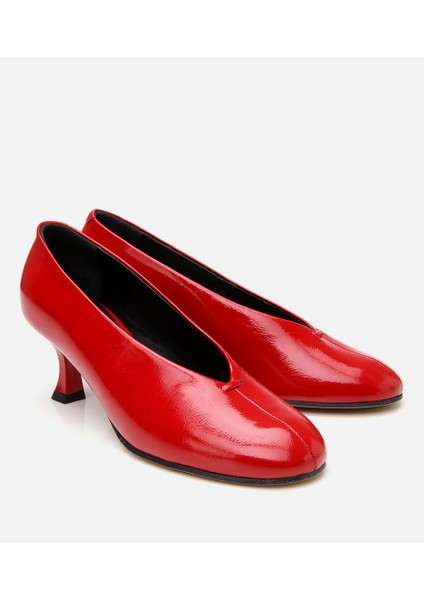01AYH304790A750 KADIN Rugan Deri Kırmızı Ince Topuklu Ayakkabı fiyatları