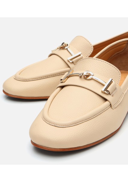 01AYH306210A310 KADIN Deri Bej Tokalı Loafer fırsatları