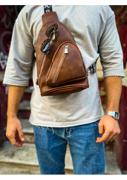 Çok Renkli Astranite Erkek Üçgen Çanta, Şık ve Hafif Tasarım fiyatları