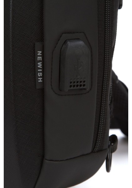 Siyah Vegan Deri Çapraz Askılı Omuz ve Bel Çantası, Şık ve Kullanışlı Seçenek