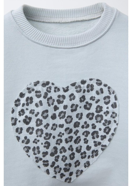 Kız Çocuk Pamuklu Buz Mavi Sweatshirt ve Leopar Desenli Tayt Takımı - Kalp Baskılı modelleri