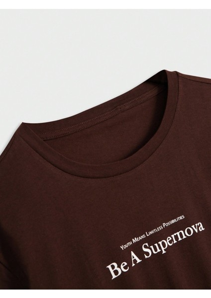 Erkek Kahverengi Bisiklet Yaka Be A Supernova Baskılı T-Shirt modelleri