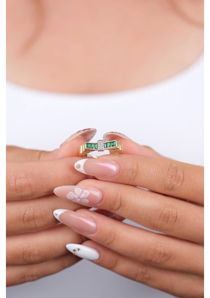 14 Ayar Altın Yeşil Taşlı Yüzük 927 indirimleri