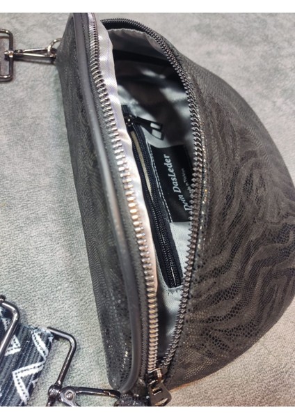 Renkli Hakiki Kuzu Derisi Yılan Desenli Çapraz Çanta