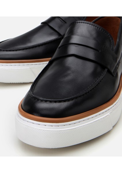 02AYH303110A100 ERKEK Deri Siyah Ultra Hafif Tabanlı Şık Günlük Loafer modelleri