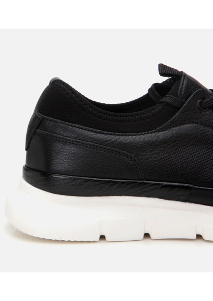 02AYH305660A100 Deri Siyah Erkek Spor Ayakkabı modelleri