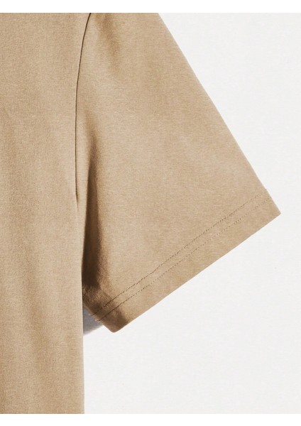 Erkek Bej Bisiklet Yaka Önü Japan Efekt Baskı Detaylı T-Shirt fırsatları