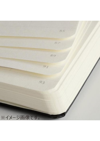 Leuchttrum 1917 Medium(A5) Sert Kapak, 251 Numaralandırılmış Çizgisiz Sayfa Defter Powder 361577 fiyatları