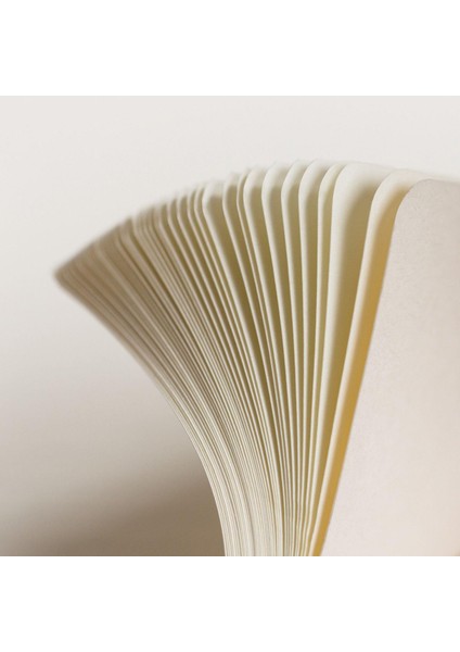 LEUCHTTURM1917 2025 Colors Orta Boy (A5), Sert Kapak, 251 Sayfa, Noktalı Defter Spice Brown 372197 fırsatları