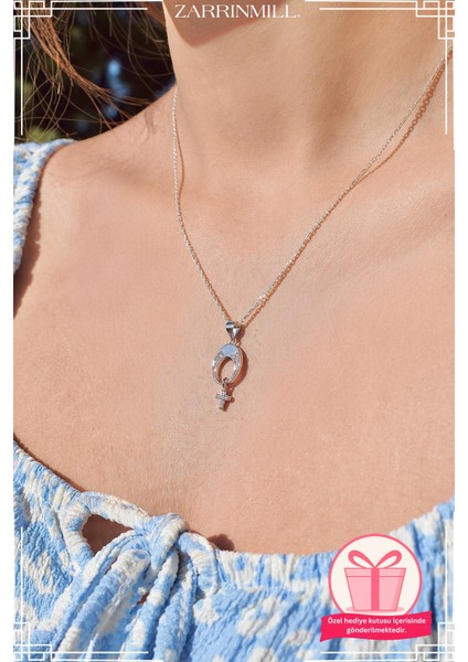 925 Ayar Gümüş T Taşlı Model Kolye Zirkon Taşlı Su Yolu Rodyum Kaplama fiyatları