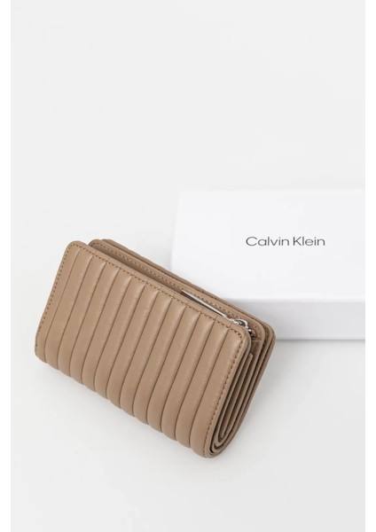 Calvın Kleın Kadın Cüzdan K60K613063-PAI fiyatları