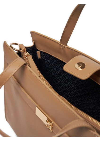 Tommy Hılfıger Kadın Omuz Çantası AW0AW16910-RBC modelleri